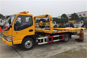 嫩江哪里有拖车服务