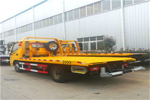 嫩江附近拖车救援搭电