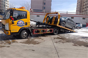 嫩江救援拖车费用怎么算